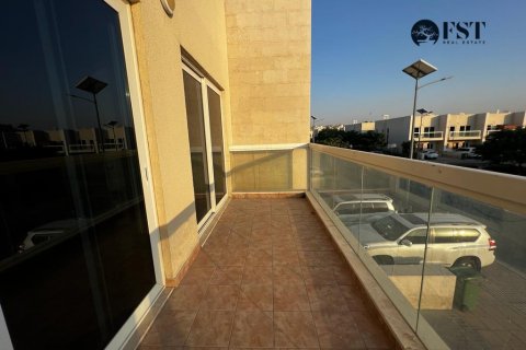 Shtëpi në qytet në International City, Dubai, Emiratet e Bashkuara Arabe 3 dhoma gjumi, 186.7 m2. № 550055 - Foto 15