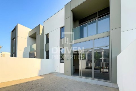 Townhouse in Arabian Ranches 3, Dubai, UAE 3 bedrooms, 189 sq.m. № 603701 - photo 10