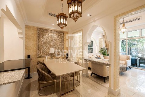 Apartament në Downtown Dubai (Downtown Burj Dubai), Emiratet e Bashkuara Arabe 1 dhomë gjumi, 141 m2. № 603699 - Foto 5