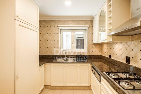 Apartament në Downtown Dubai (Downtown Burj Dubai), Emiratet e Bashkuara Arabe 1 dhomë gjumi, 141 m2. № 603699 - Foto 10