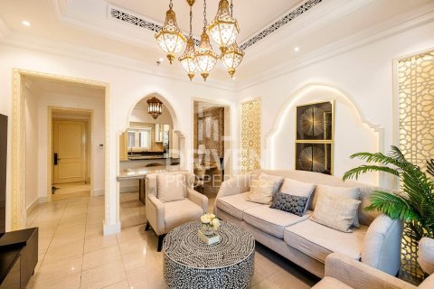 Apartament në Downtown Dubai (Downtown Burj Dubai), Emiratet e Bashkuara Arabe 1 dhomë gjumi, 141 m2. № 603699 - Foto 1