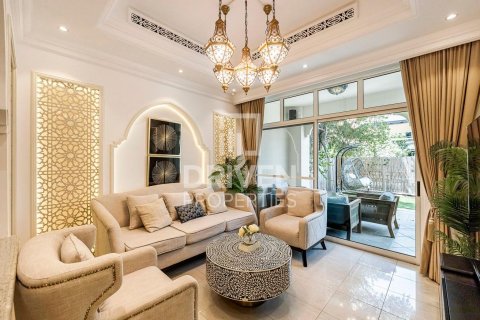 Apartament në Downtown Dubai (Downtown Burj Dubai), Emiratet e Bashkuara Arabe 1 dhomë gjumi, 141 m2. № 603699 - Foto 3