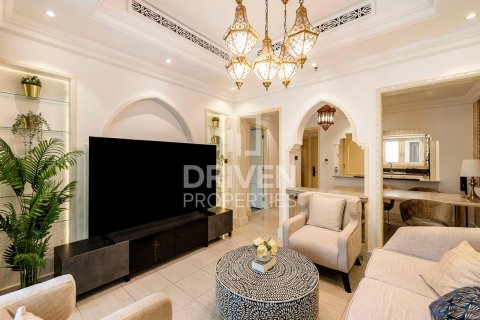 Apartament në Downtown Dubai (Downtown Burj Dubai), Emiratet e Bashkuara Arabe 1 dhomë gjumi, 141 m2. № 603699 - Foto 2