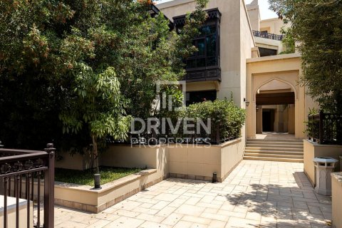 Apartament në Downtown Dubai (Downtown Burj Dubai), Emiratet e Bashkuara Arabe 1 dhomë gjumi, 141 m2. № 603699 - Foto 20