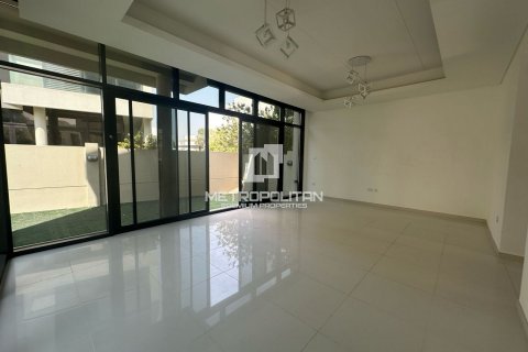 Shtëpi në qytet në DAMAC Hills (Akoya by DAMAC), Dubai, Emiratet e Bashkuara Arabe 3 dhoma gjumi, 190 m2. № 593842 - Foto 3