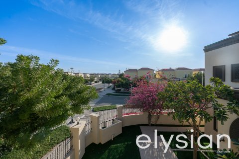 Vila v Jumeirah Park, Dubai, SAE 4 ložnice, 325 m² Č.: 586138 - fotografie 20