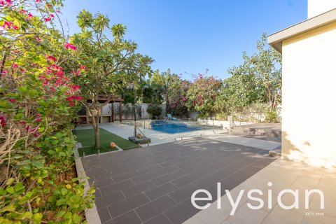 Vila v Jumeirah Park, Dubai, SAE 4 ložnice, 325 m² Č.: 586138 - fotografie 26