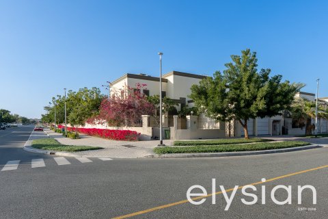 Vila v Jumeirah Park, Dubai, SAE 4 ložnice, 325 m² Č.: 586138 - fotografie 29