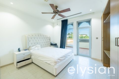 Vila v Jumeirah Park, Dubai, SAE 4 ložnice, 325 m² Č.: 586138 - fotografie 13
