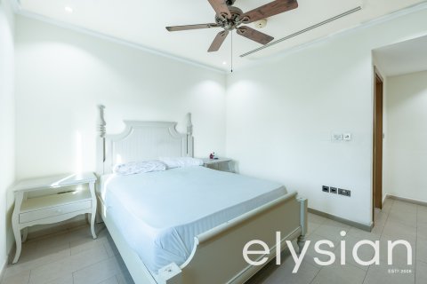 Vila v Jumeirah Park, Dubai, SAE 4 ložnice, 325 m² Č.: 586138 - fotografie 18