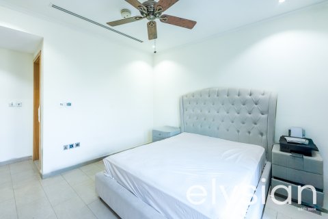Vila v Jumeirah Park, Dubai, SAE 4 ložnice, 325 m² Č.: 586138 - fotografie 14