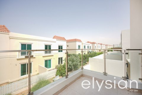 Villa in Mohammed Bin Rashid City, Dubai, UAE 4 bedrooms, 288 sq.m. № 586139 - photo 2