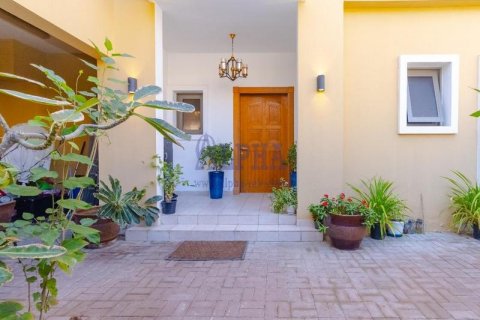 Вилла Al Hamra Village, Рас-эль-Хайма, БАӘ-да 5 жатын бөлмелер, 255.5 м² № 633107 - фото 2