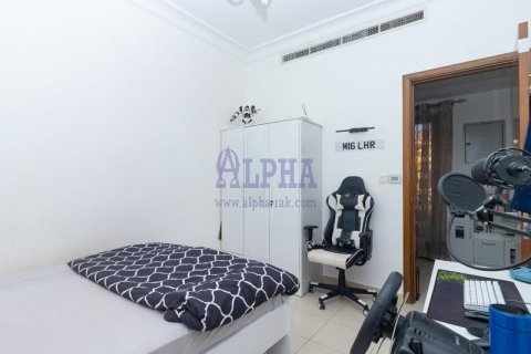 Вилла Al Hamra Village, Рас-эль-Хайма, БАӘ-да 5 жатын бөлмелер, 255.5 м² № 633107 - фото 9