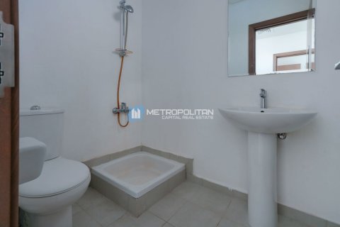 Commercial property in Al Salam Street, Abu Dhabi, UAE 5 bedrooms, 478 sq.m. № 594533 - photo 12