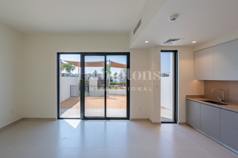 Villa in Dubai South (Dubai World Central), UAE 3 bedrooms, 175.02925200 sq.m. № 596502 - photo 9