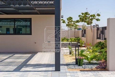 Řadový dům v Sharjah, SAE 4 ložnice, 269.4 m² Č.: 588360 - fotografie 12