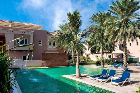 Complex rezidențial PALMS OASIS VILLAS în Al Rawdah, Abu Dhabi, EAU №132986