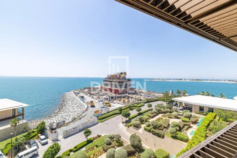 Apartament në Jumeirah, Dubai, Emiratet e Bashkuara Arabe 3 dhoma gjumi, 245 m2. № 603051 - Foto 12