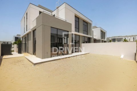 Vila v Al Furjan, Dubai, SAE 4 ložnice, 336 m² Č.: 603110 - fotografie 3