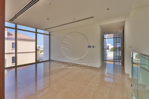 Vila v Abu Dhabi, SAE 5 ložnice, 1269 m² Č.: 615960 - fotografie 15