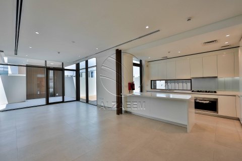 Villa sa Abu Dhabi, UAE 3 silid-tulugan, 738 sq.m. № 615958 - larawan 3