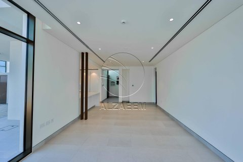 Villa sa Abu Dhabi, UAE 3 silid-tulugan, 738 sq.m. № 615958 - larawan 2