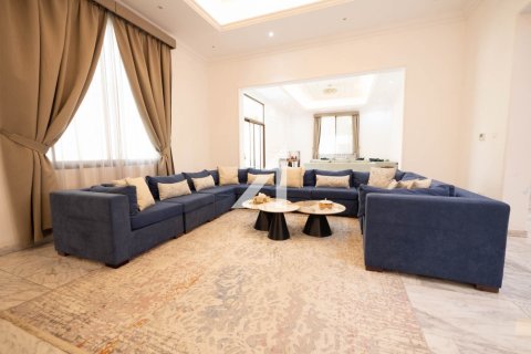 Villa in vendita a Umm Al Sheif, Dubai, EAU 7 camere da letto, 1114.8 mq. № 623860 - foto 7