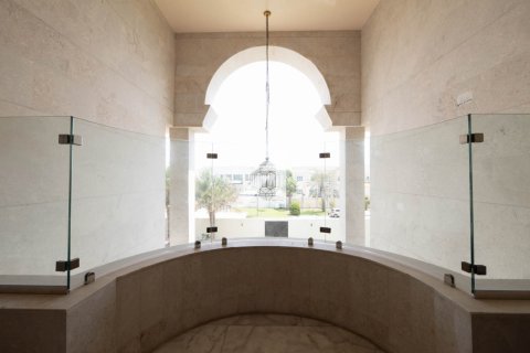 Villa in vendita a Umm Al Sheif, Dubai, EAU 7 camere da letto, 1114.8 mq. № 623860 - foto 27