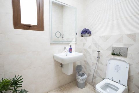 Villa in vendita a Umm Al Sheif, Dubai, EAU 7 camere da letto, 1114.8 mq. № 623860 - foto 23
