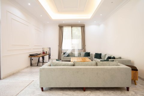 Villa in vendita a Umm Al Sheif, Dubai, EAU 7 camere da letto, 1114.8 mq. № 623860 - foto 13