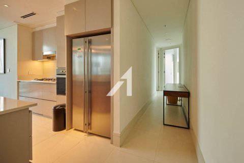Apartment in Downtown Dubai (Downtown Burj Dubai), Dubai, UAE 2 bedrooms, 152.5 sq.m. № 623861 - photo 15