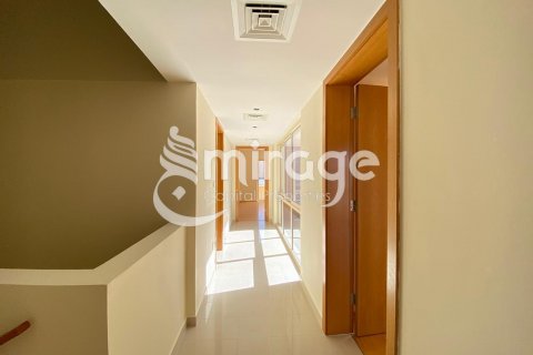 Řadový dům v Al Raha Gardens, Abu Dhabi, SAE 3 ložnice, 200.6 m² Č.: 596766 - fotografie 7