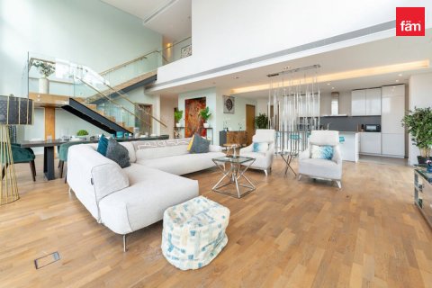Dvoupatrový byt v Al Wasl, Dubai, SAE 4 ložnice, 324.8 m² Č.: 569633 - fotografie 23