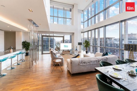 Dvoupatrový byt v Al Wasl, Dubai, SAE 4 ložnice, 324.8 m² Č.: 569633 - fotografie 24