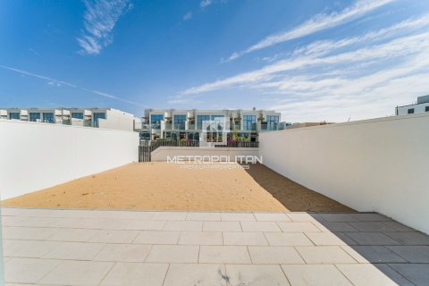 Vilë në Al Furjan, Dubai, Emiratet e Bashkuara Arabe 3 dhoma gjumi, 255 m2. № 592790 - Foto 10