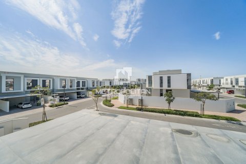 Vilë në Al Furjan, Dubai, Emiratet e Bashkuara Arabe 3 dhoma gjumi, 255 m2. № 592790 - Foto 24