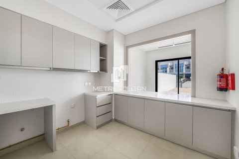 Vilë në Al Furjan, Dubai, Emiratet e Bashkuara Arabe 3 dhoma gjumi, 255 m2. № 592790 - Foto 2