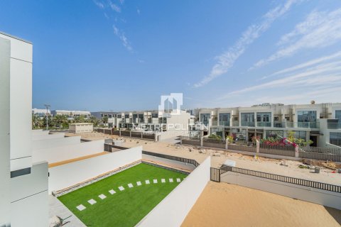 Vilë në Al Furjan, Dubai, Emiratet e Bashkuara Arabe 3 dhoma gjumi, 255 m2. № 592790 - Foto 19