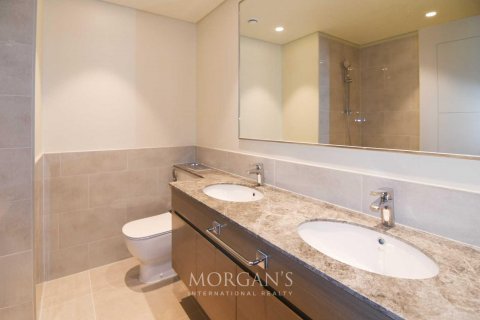 Apartament në Downtown Dubai (Downtown Burj Dubai), Dubai, Emiratet e Bashkuara Arabe 2 dhoma gjumi, 100.5 m2. № 603995 - Foto 9