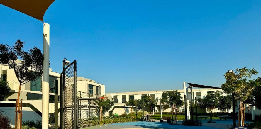 Řadový dům v Al Furjan, Dubai, SAE 4 ložnice, 280 m² Č.: 628121