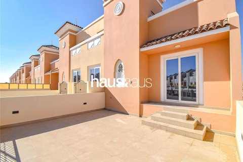 Таунхаус Dubai Sports City, Дубай, БАӘ-да 4 жатын бөлмелер, 247 м² № 626458 - фото 3