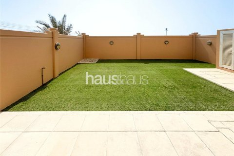 Таунхаус Dubai Sports City, Дубай, БАӘ-да 4 жатын бөлмелер, 247 м² № 626458 - фото 2