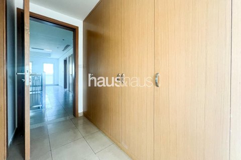Al Furjan, Dubai, UAE의 임대용 타운하우스 침실 3개, 307제곱미터 번호 626456 - 사진 18