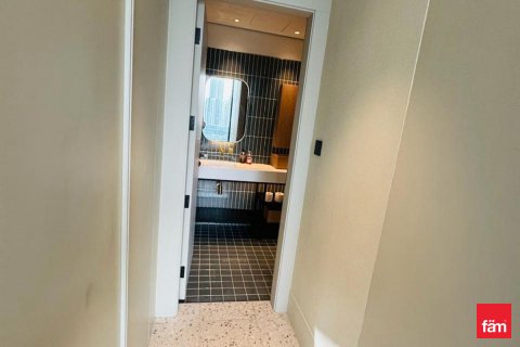 Apartmen di Business Bay, Dubai, UAE 1 bilik tidur, 61.2 meter persegi № 622937 - foto 17