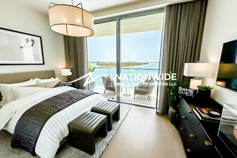 Vilë në Abu Dhabi, Emiratet e Bashkuara Arabe 3 dhoma gjumi, 280 m2. № 595637 - Foto 7
