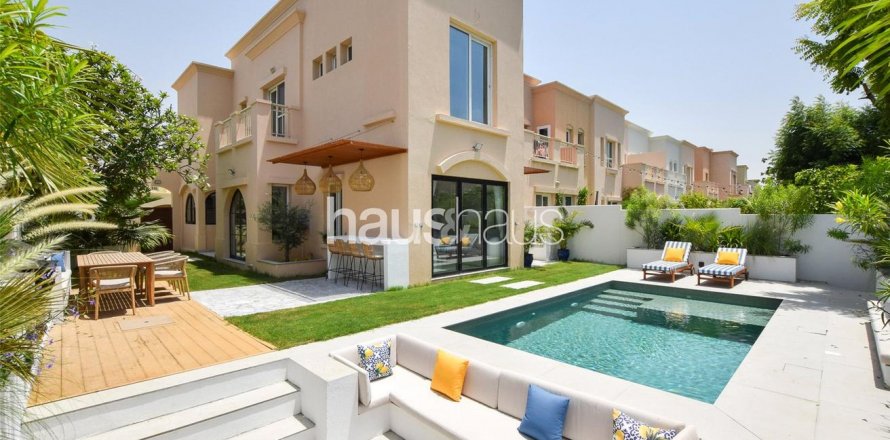 Villa in The Lakes, Dubai, UAE 3 bedrooms, 244 sq.m. № 625332