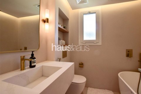 Villa in The Lakes, Dubai, UAE 3 bedrooms, 244 sq.m. № 625332 - photo 22