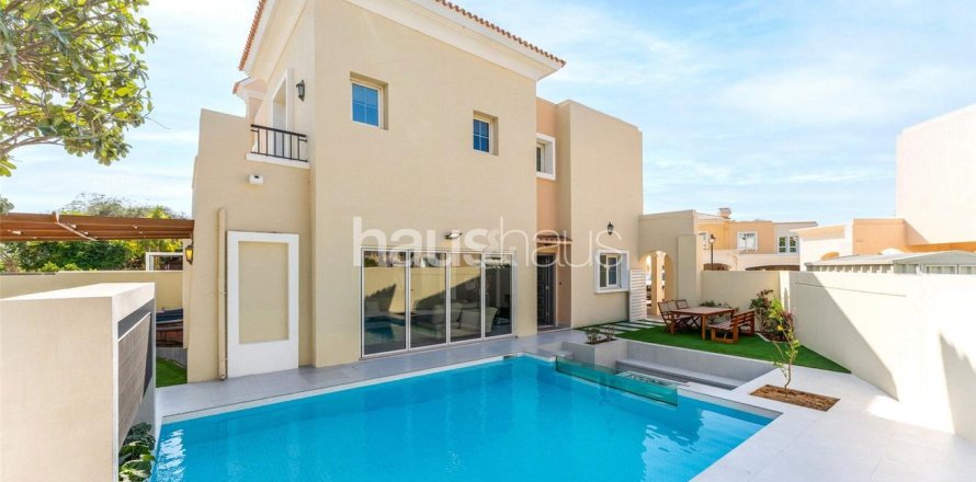 Shtëpi në qytet në Arabian Ranches, Dubai, Emiratet e Bashkuara Arabe 3 dhoma gjumi, 253 m2. № 625329