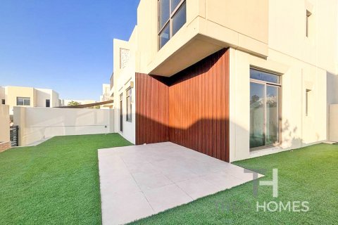 Villetta a schiera in affitto a Town Square, Dubai, EAU 4 camere da letto, 220 mq. № 590273 - foto 13